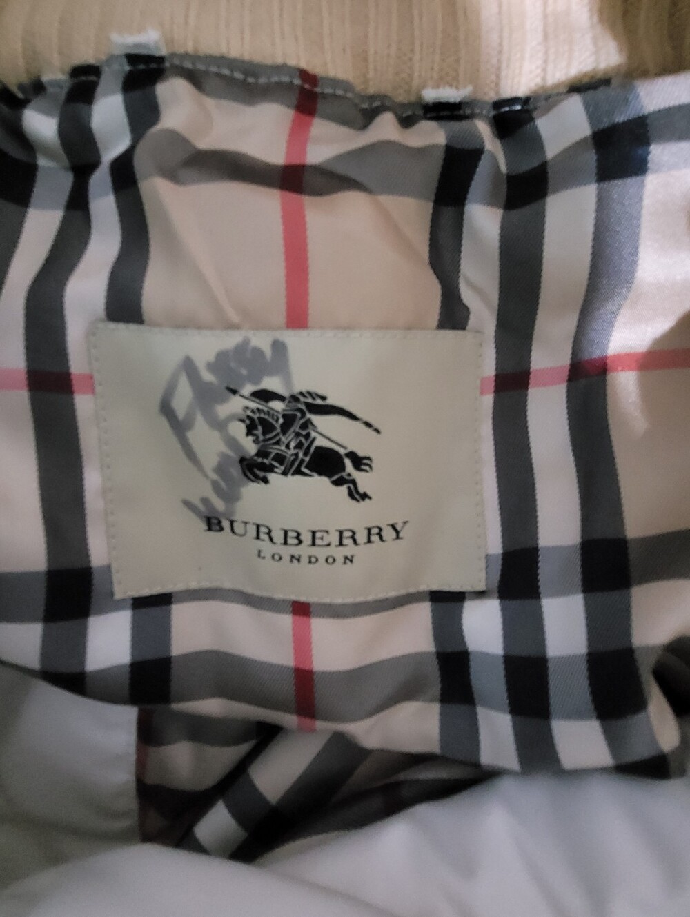 Burberry Vest Women's Size 16 White w Ribbed Knit Collar - Picture 4 of 10